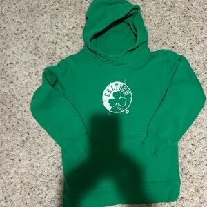 Youth sz S heavy weight fanatics Celtics hoodie